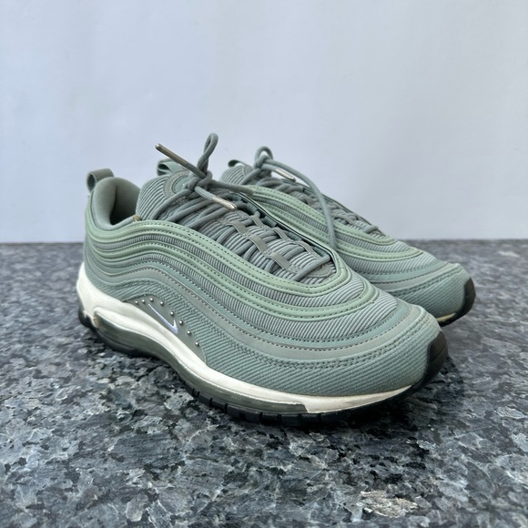 Nike Air Max 97 Mica Green AQ4137-300 Women’s Size 10 Shoes Sneakers. - Picture 2 of 13